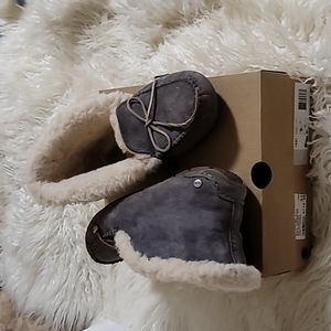 UGG Slipper Shoes  🎀